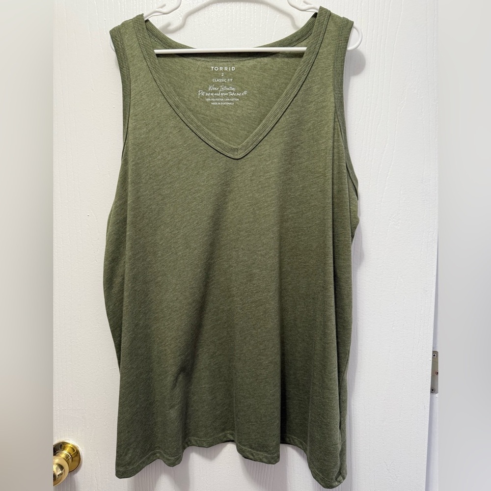 Torrid Classic Sage Green Tank Classic Fit V-Neck Top Size 2